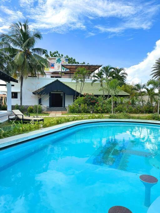 מהבליפורם Cove Luxury Beach Villa מראה חיצוני תמונה