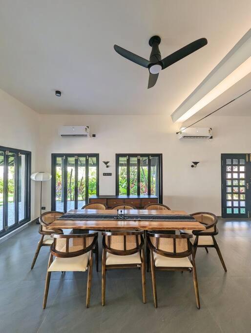 מהבליפורם Cove Luxury Beach Villa מראה חיצוני תמונה
