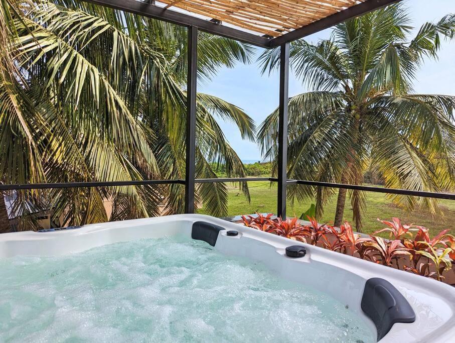 מהבליפורם Cove Luxury Beach Villa מראה חיצוני תמונה